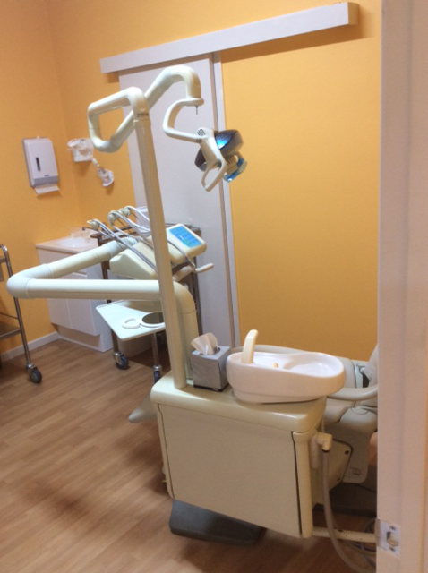 Broadbeach Denture Clinic - Dentists Australia 1