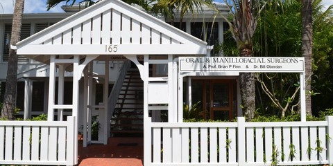 Cairns Oral Surgery - Dentists Australia 3