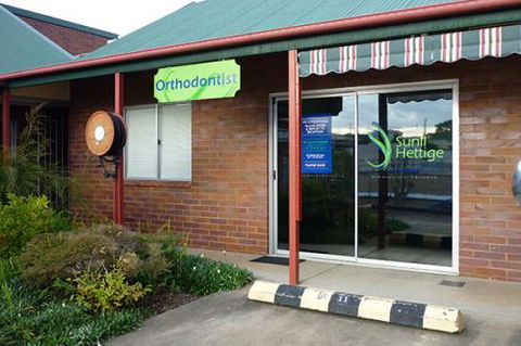 Sunil Hettige Orthodontist - Dentists Australia 4